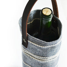 Load image into Gallery viewer, Amana Weave Wine Tote - Amana Woolen Mill