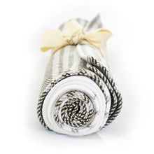 Load image into Gallery viewer, Contempo Cotton Table Runner - Amana Woolen Mill