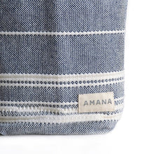 Load image into Gallery viewer, Amana Weave Wine Tote - Amana Woolen Mill
