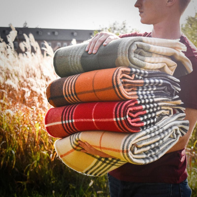 Grand Wool Throw Blanket