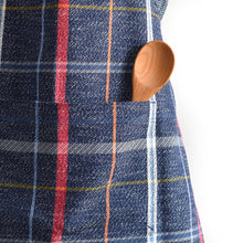 Load image into Gallery viewer, Window Pane Chef Apron - Amana Woolen Mill
