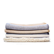 Load image into Gallery viewer, Bow &#39;En Arrow Wool Throw Blanket - Amana Woolen Mill
