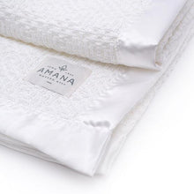 Load image into Gallery viewer, Diamond Weave Cotton Baby Blanket - Amana Woolen Mill
