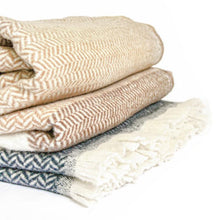 Load image into Gallery viewer, Illusion Wool Throw Blanket - Amana Woolen Mill
