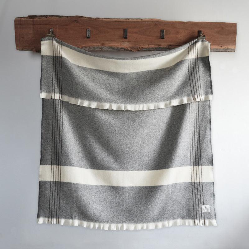 Plat Wool Throw Blanket - Amana Woolen Mill