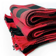 Load image into Gallery viewer, Rob Roy Check Cotton Throw Blanket - Amana Woolen Mill
